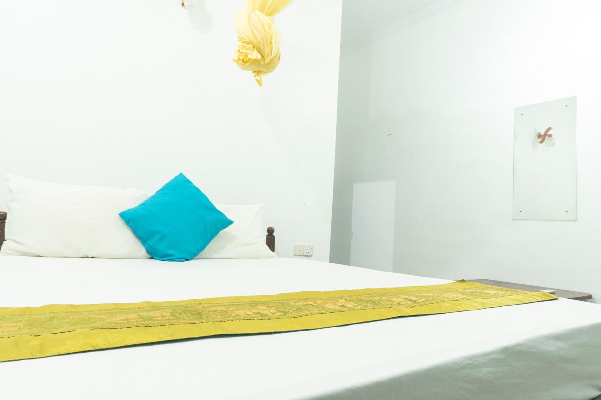 Blumarine Guest House Negombo Bagian luar foto