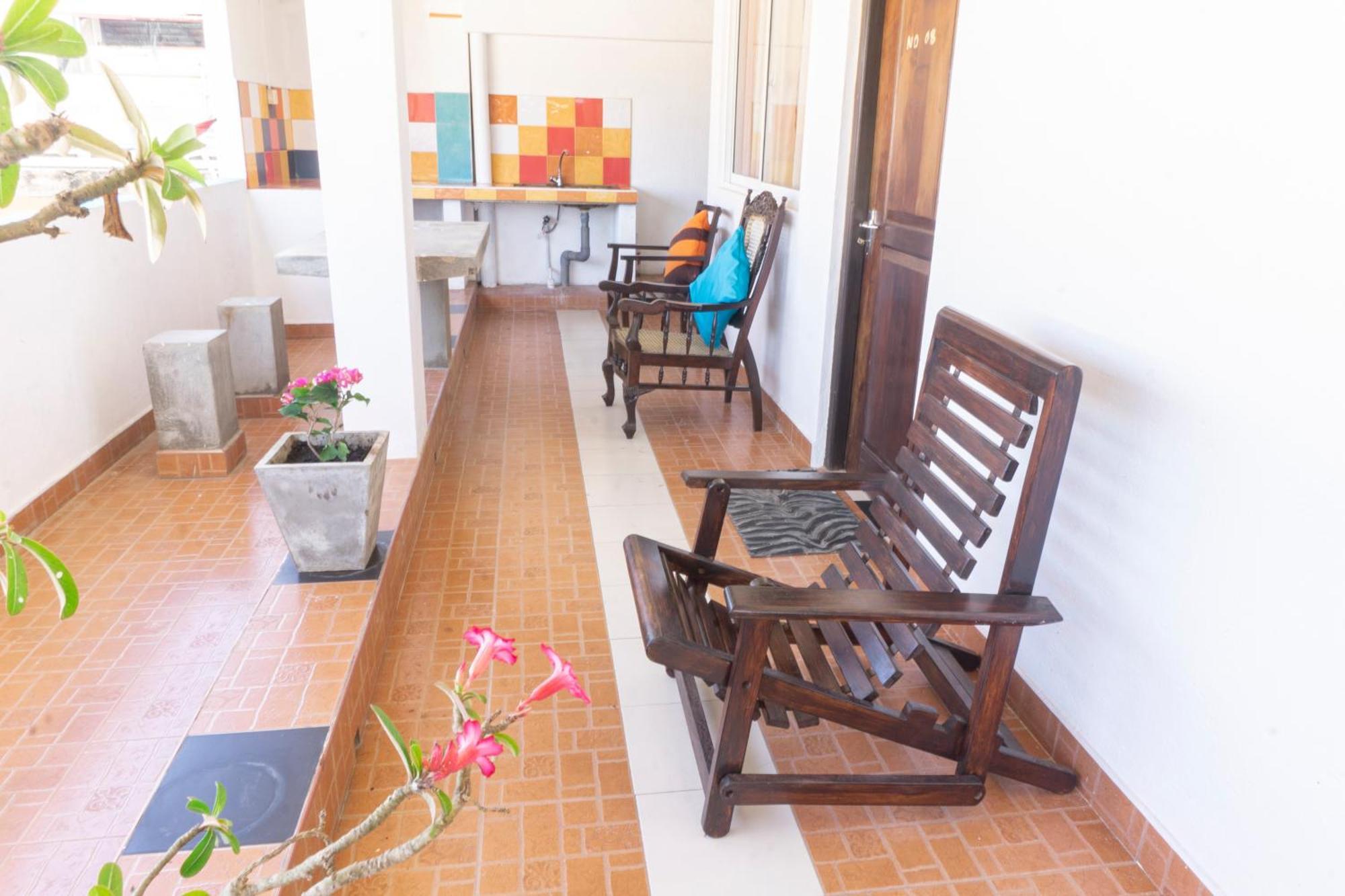 Blumarine Guest House Negombo Bagian luar foto