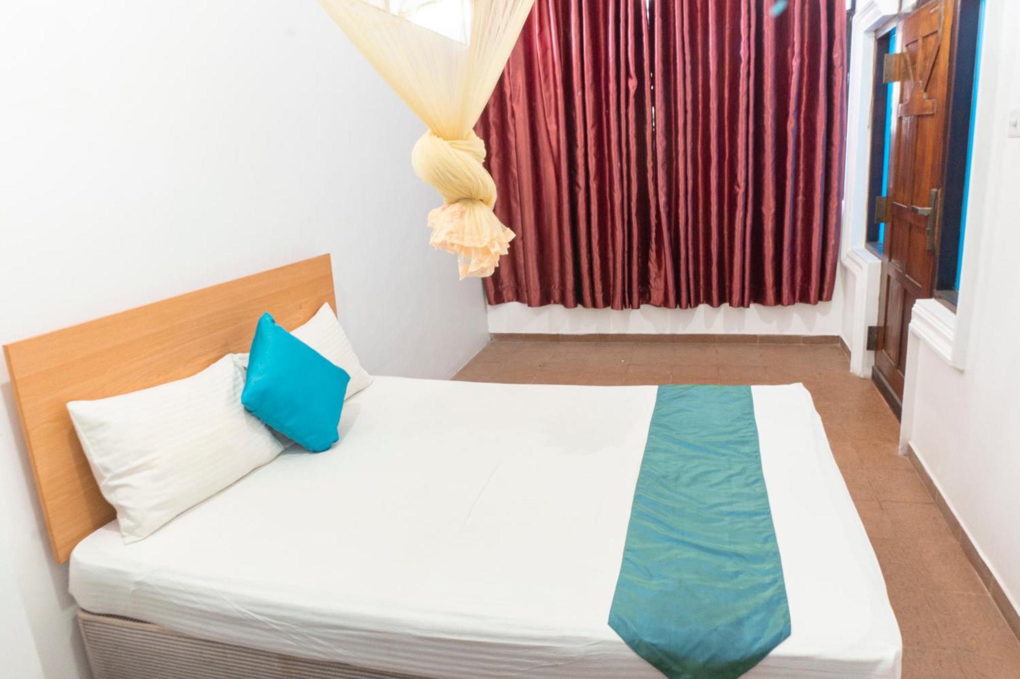 Blumarine Guest House Negombo Bagian luar foto