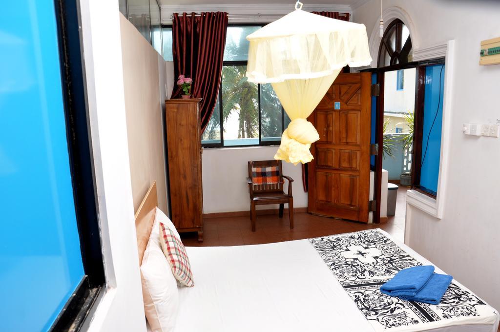 Blumarine Guest House Negombo Bagian luar foto