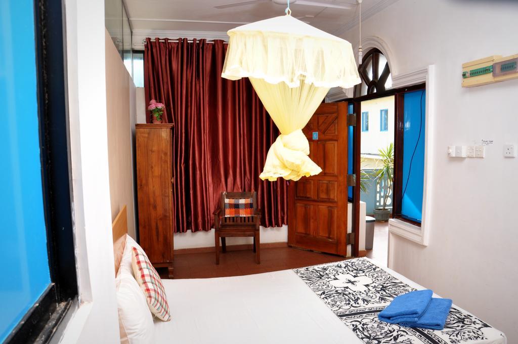 Blumarine Guest House Negombo Bagian luar foto