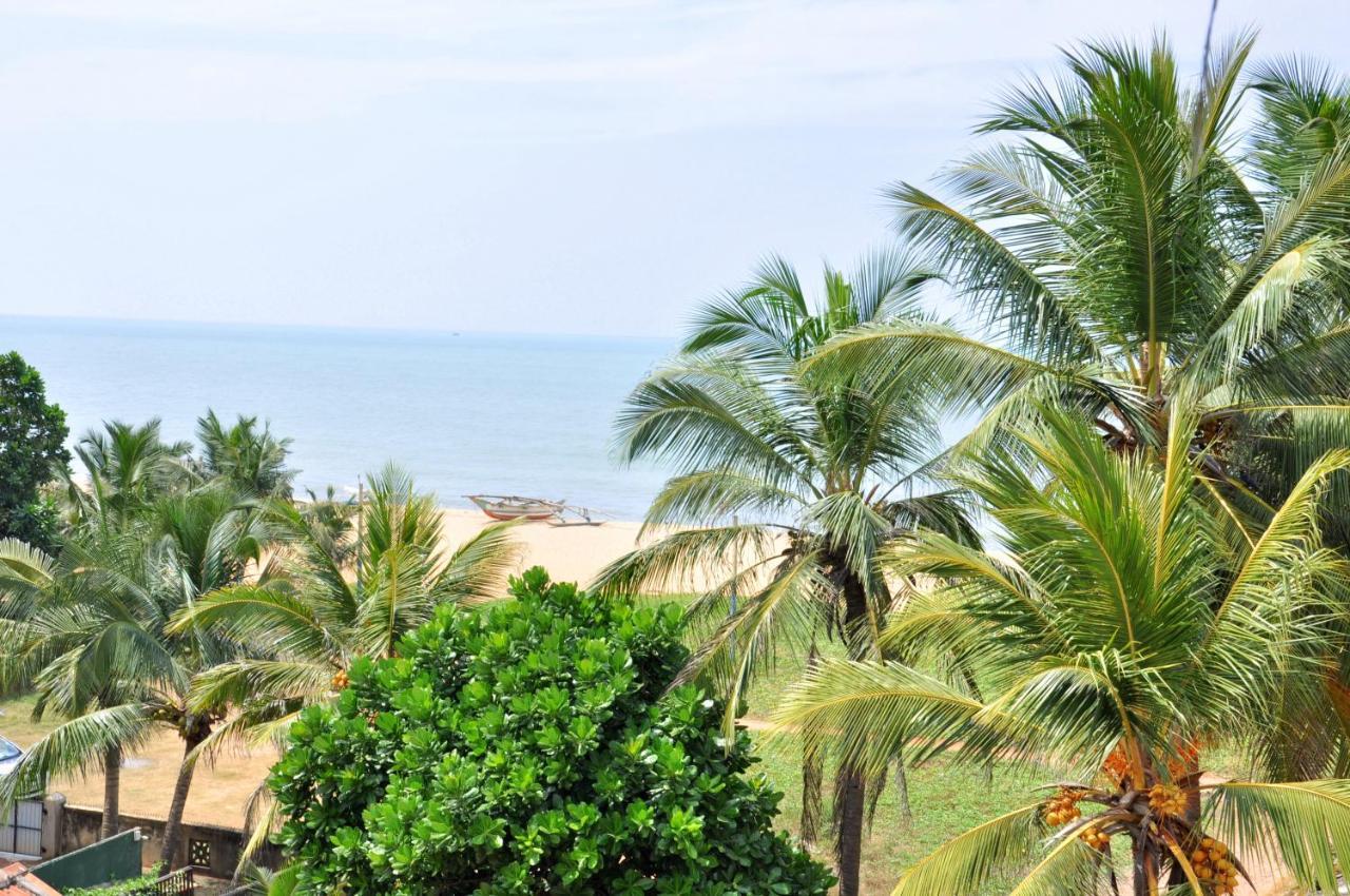 Blumarine Guest House Negombo Bagian luar foto